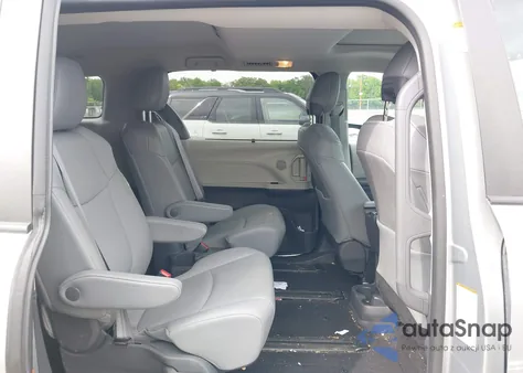 2021 Toyota Sienna Xle z USA, uszkodzony, nr VIN 5TDYSKFC4MS004419